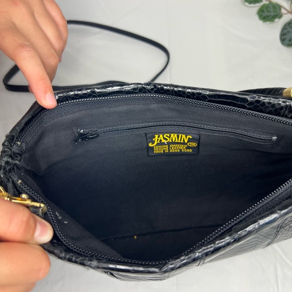 Vintage Black Snakeskin Clutch by Jasmin - Picture 4 of 8
